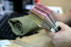 Зловмисник протягом року брав кредити за підробленими паспортами