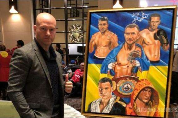 Британський художник презентував картину з українськими боксерами