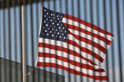 У вересні президент США Дональд Трамп підписав постанову про введення санкцій проти іноземних урядів і організацій за втручання в американські вибори або причетність до подібного втручання