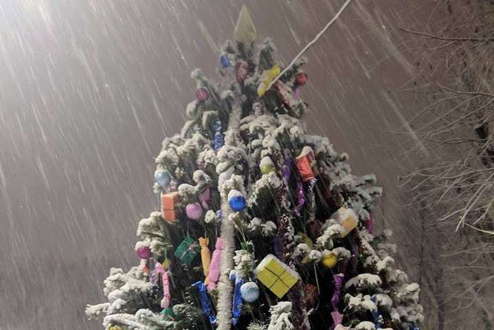Чарівний Святвечір у столиці. Київ засипає сніг