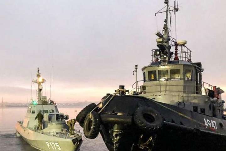 Ще двоє українських моряків оголосили себе військовополоненими