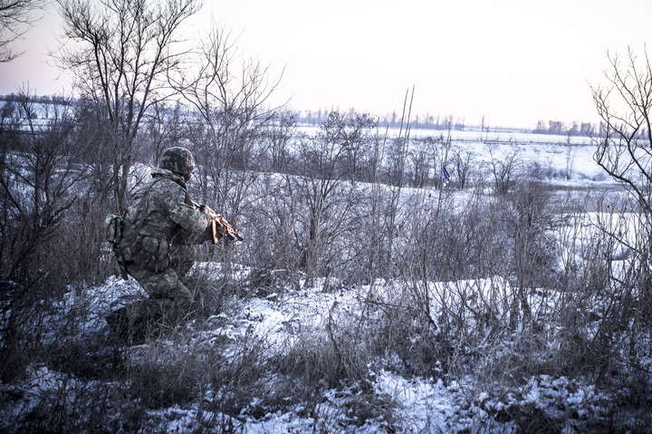 Доба на Донбасі: бойовики стріляли з мінометів, поранено одного військового 
