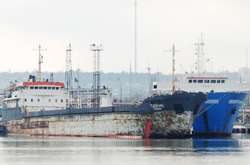 У порту окупованої Керчі затонув буксир, який ховався від шторму