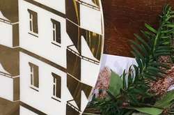 Дизайнеры создали необычные тарелки, вдохновленные киевскими панельными домами