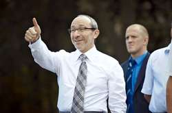  За словами Кернеса, партія «Відродження» хотіла висунути його кандидатом у президенти, але він відмовився 