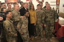 Трамп з першою леді США неочікувано прибули до Іраку
