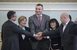 Мер Києва Віталій Кличко підписав з міжнародними партнерами Меморандум щодо розвитку теплоенергетичного комплексу
  
