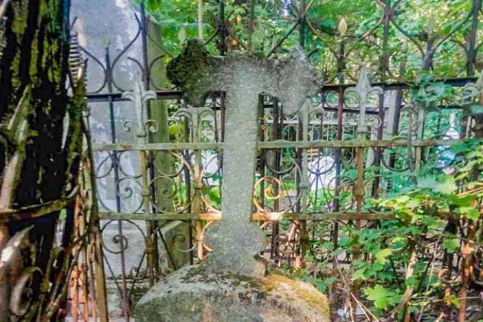 На одеському цвинтарі знайшли могилу видатного мера Вінниці