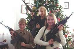 Лучший презент. Американцы демонстрирую оружие, подаренное им на Рождество