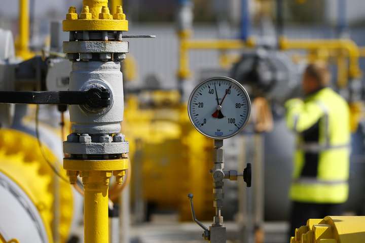 Гройсман: Україна видобуває 20 мільярдів кубів газу, а споживає 33