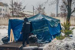 У Києві у наметі на смерть замерз чоловік (фото, відео)