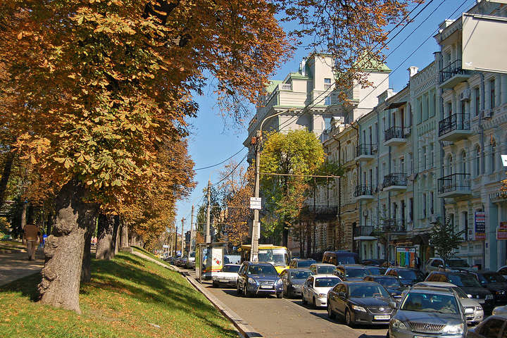 Одну з вулиць у центрі Києва капітально відремонтують