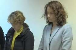  Катерина Бабкіна (праворуч), яка втопила своїх дітей, працювала вихователькою  