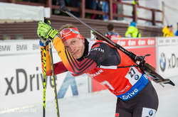 Як Долль дозволив Бьорндалену фінішувати третім у Різдвяній гонці з біатлону (відео)