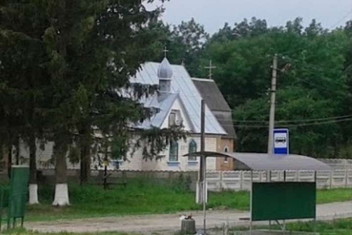 Громада на Вінниччині перейшла до Помісної церкви, попри незгоду священика