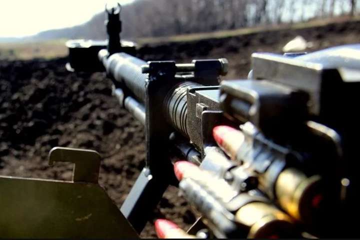 Перший день режиму тиші на Донбасі: ЗСУ вогнем відповіли на обстріли бойовиків 