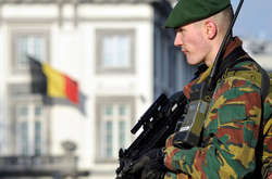 У Бельгії військовим хочуть заборонити смартфони через шпигунство з боку Росії