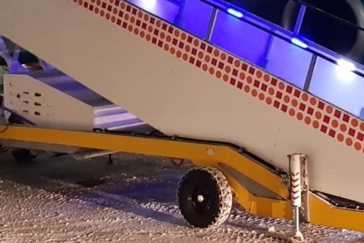 У Росії літак здійснив екстрену посадку через п’яний дебош на борту