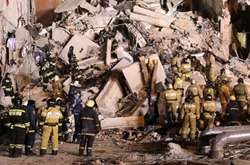 Під завалами в Магнітогорську знайшли живе немовля