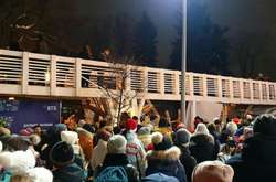 Міст обвалився рівно опівночі