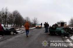 На Вінниччині зіткнулися легкові авто – три людини загинули