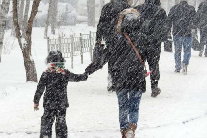 В Україні очікується мокрий сніг з дощем: прогноз погоди на 2 січня