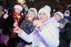 Понад 40 тисяч одеситів і гостей міста зустріли Новий рік на Думській площі (фото)