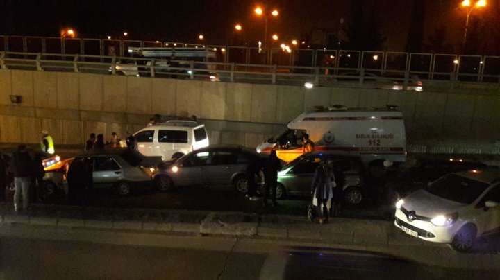 Масштабна ДТП у Туреччині: зіткнулися 10 автомобілів, є поранені
