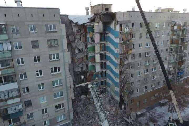 Кількість загиблих внаслідок вибуху у будинку в Магнітогорську зросла до 19 людей