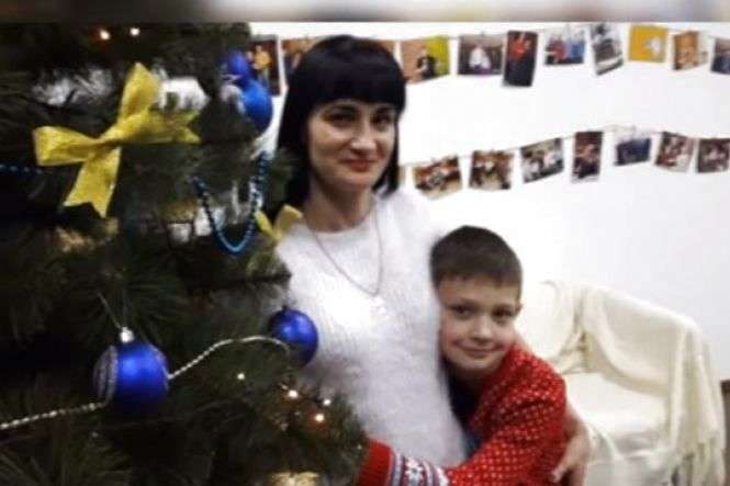 Вбивство сім'ї у Вінниці: мешканці будинку збирають кошти на похорон
