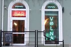 Біля Одеської філармонії відкрили пункт прийому пластику