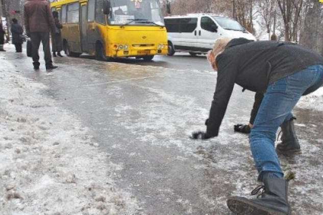 Синоптики попередили про сніг та ожеледицю у Києві