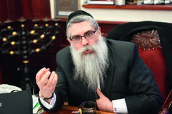 Яків Блайх зазначив, що релігійні цінності цілком відрізняються від політичних цінностей