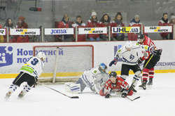 Українська хокейна ліга. У прем'єрному матчі нового року «Донбас» переграв «Динамо»