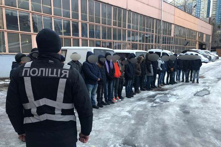 У Києві перекрили канал нелегальної міграції до ЄС