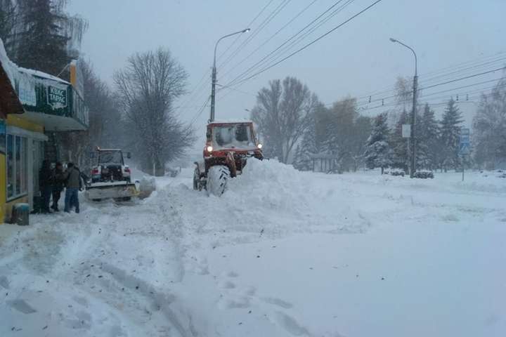 Погода в Україні: сніг іде в семи областях