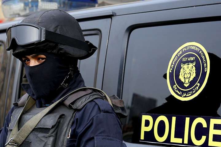 Єгипетський поліцейський загинув, коли спробував знешкодити бомбу біля церкви