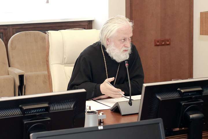 Десантований з Москви голова естонської церкви не знає естонської мови