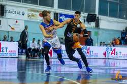 Олександра Липовий (справа)