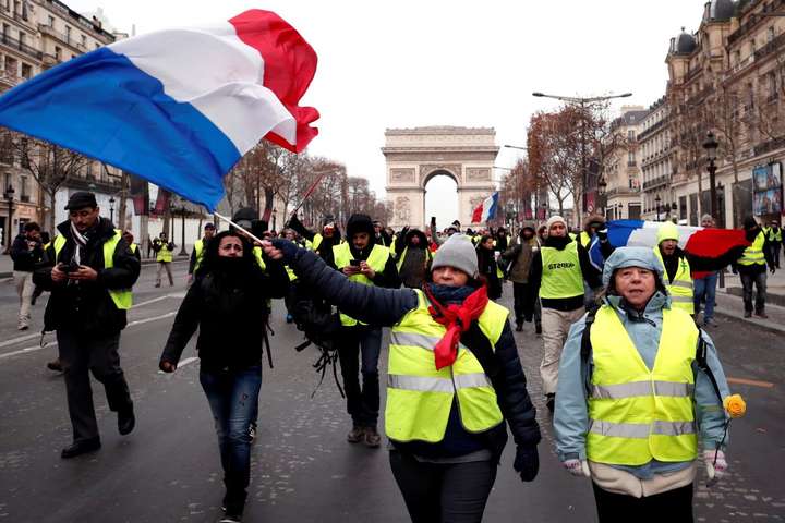 Протести «жовтих жилетів» у Франції: затримано майже 350 осіб