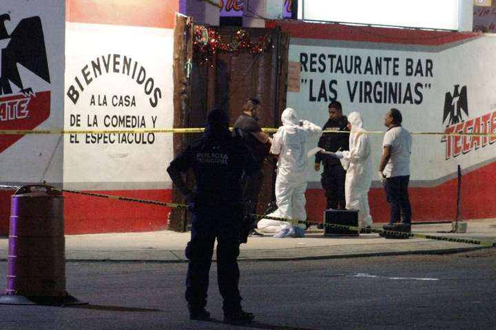 Внаслідок стрілянини у мексиканському барі загинули семеро людей