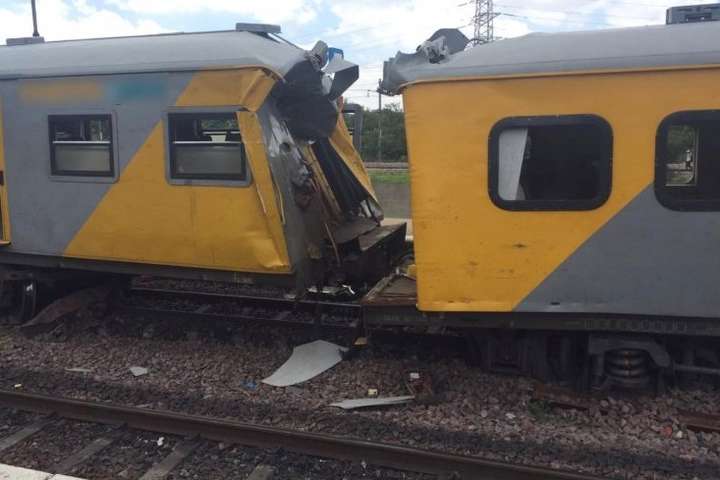 В аварії на залізниці в ПАР загинули троє людей