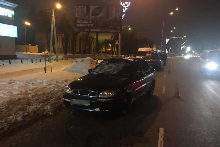 Під Києвом Daewoo збив на смерть пішохода (фото)