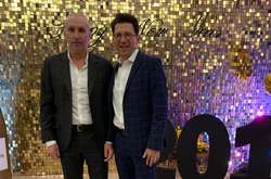 Ярославский отпраздновал Новый год в своем Kharkiv Palace 5* c соратником по Евро-2012