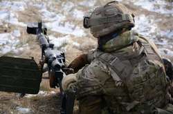 З 11-ї години протягом 20 хвилин окупанти зі станкових протитанкових гранатометів та кулеметів великого калібру обстрілювали наші опорні пункти поблизу Новомихайлівки, - повідомив представник міністерства