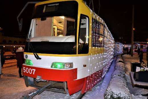 В Одесі відбувся різдвяний парад трамваїв