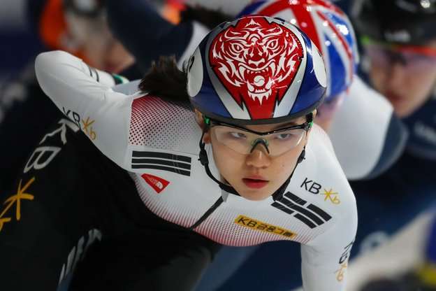 Олімпійська чемпіонка з Кореї заявила, що її протягом чотирьох років ґвалтував тренер