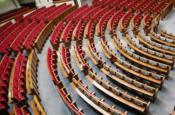 На депутатах, які прогулюють засідання Ради, за рік зекономили понад 16 млн гривень