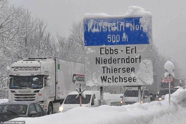 Австрію та Німеччину накрили найсильніші за 20 років снігопади
