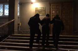 У Харкові чоловік відібрав ноутбук у 18-річної студентки